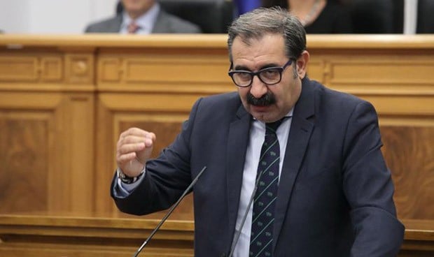 Una resolución para que Montoro no fulmine la OPE sanitaria 