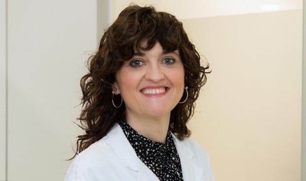 Elena Élez, oncóloga del Vall d'Hebrón, analiza una nueva terapia en cáncer de colon