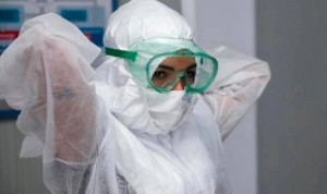 Uno de cada cuatro médicos españoles estudiaría otra carrera 