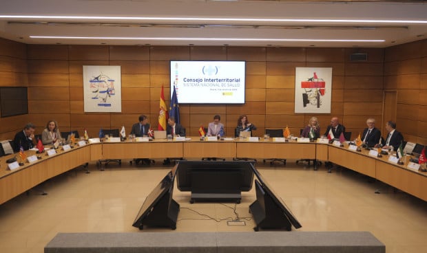 Urnas, presupuestos y CAR-T fijan el rumbo de la sanidad autonómica en 2026