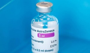 Astrazeneca: nueva partida de vacunas previa decisión sobre segundas dosis