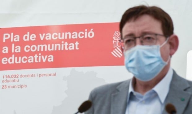 La Comunidad Valenciana acelera con la vacuna citando a los menores de 50