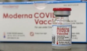Covid: Moderna reduce a la mitad la siguiente entrega de vacunas 