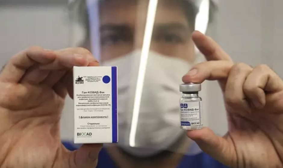 Rusia asegura que su vacuna Sputnik V no produce trombos