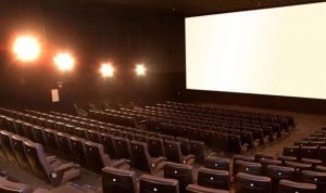 Vacunación Covid-19 en cines: "tan seguro como hacerlo en una residencia"