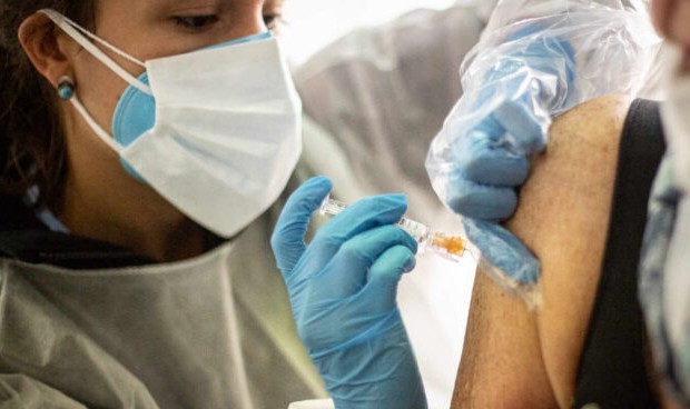 Vacunación Covid-19: España supera los 3 millones de dosis administradas