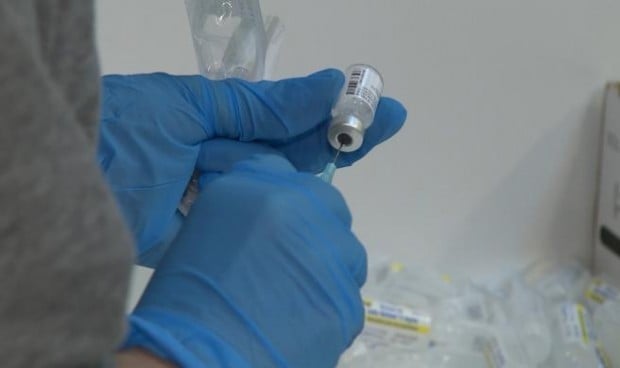 Vacunas Covid: acelerón en el ritmo con 153.000 puestas en el último día
