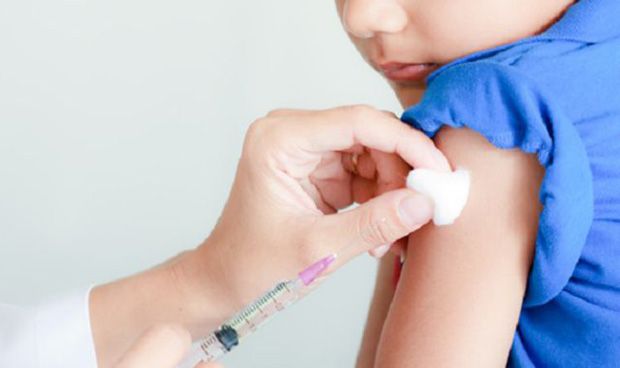 Vacunas de VPH y cáncer: escándalo por un supuesto estudio falseado