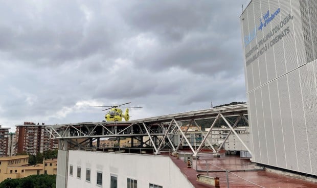 Vall d’Hebron estrena un nuevo helipuerto en el Hospital de Traumatología