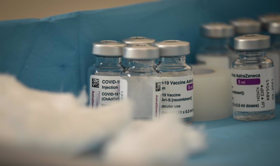 Variante Covid india: vacunas de Pfizer y Astrazeneca evitan hospitalizar