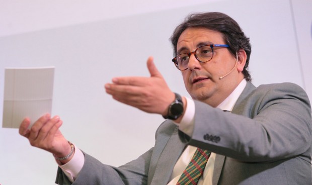 José María Vergeles, consejero de Sanidad de Extremadura, explica la reforma del tutor MIR
