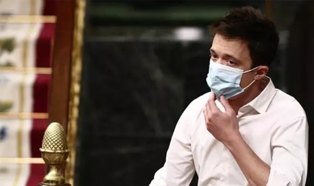 "Vete al médico": cortan a Errejón por llevar la salud mental al Congreso