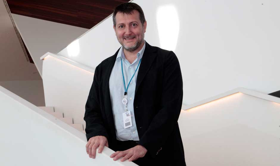 Asistencia Sanitaria Osakidetza, Víctor Bustamante