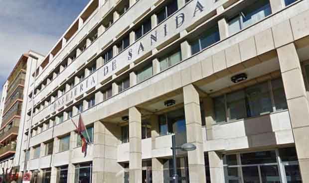 Villegas reestructura la organización directiva de la Consejería de Salud