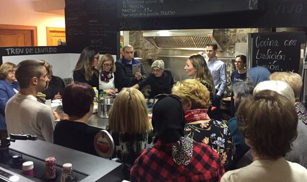 Vinalopó enseña técnicas de cocina saludable a sus pacientes renales 