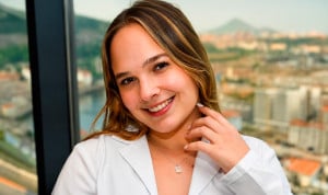 Vocación de médica a prueba de selectividad: "Sentía que me faltaba algo"