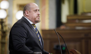 Vox se queda solo en su plan para tumbar la sanidad universal del Gobierno