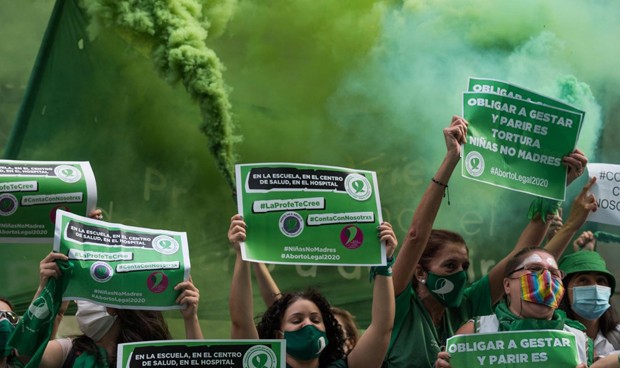 Ya es ley: Argentina legaliza el aborto hasta la semana 14 de gestación