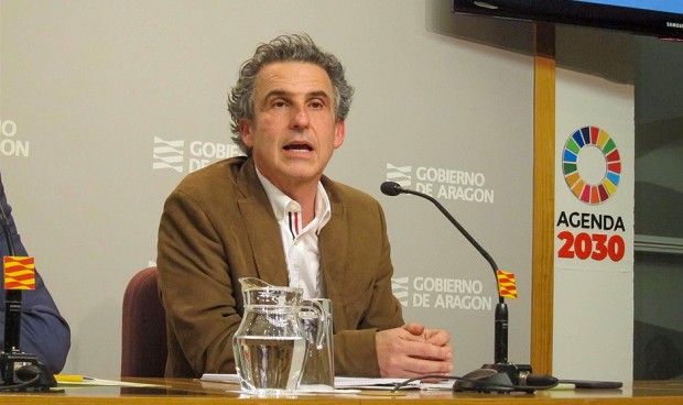 El director general de Salud Pública de Aragón, Francisco Javier Falo, comparece por la candidatura de Zaragoza a la Agencia de Salud Pública