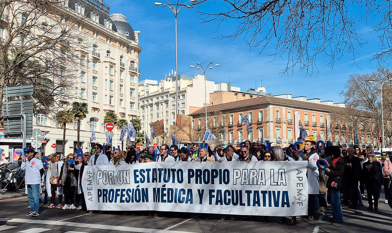 Huelga médica, en directo: cuarta semana de paro por el Estatuto propio