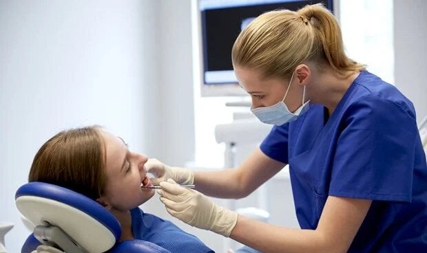 La gingivitis es el primer paso de la enfermedad periodontal.