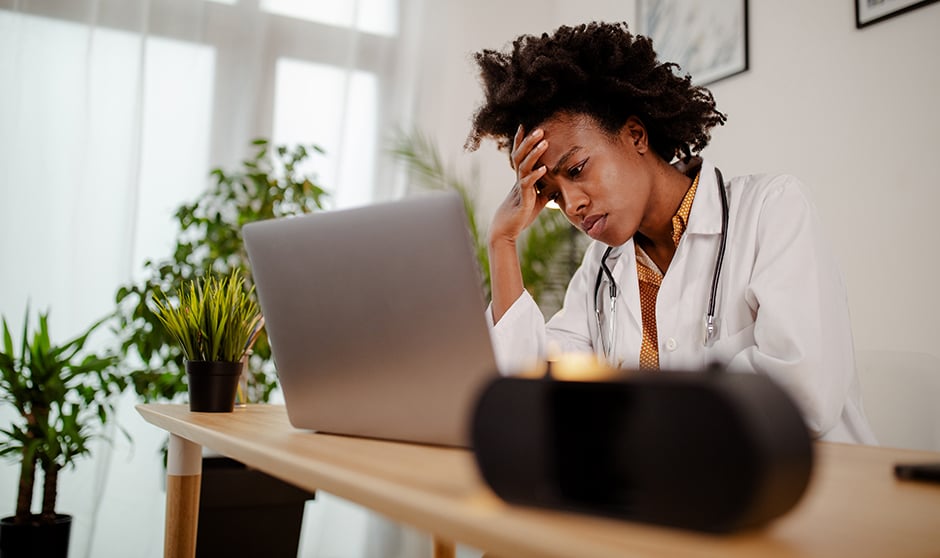 ¿Cuánto cobra un médico por una guardia?