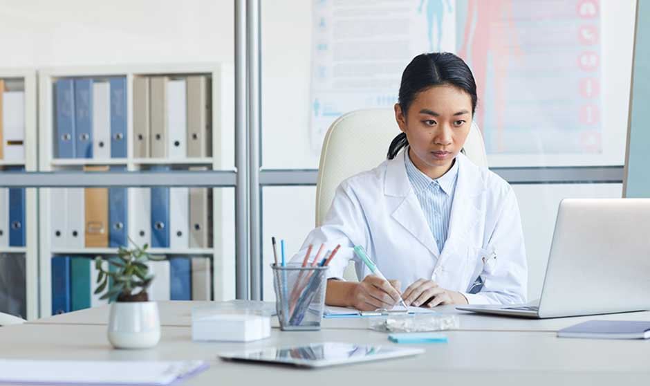 ¿Las notas de la carrera de Medicina computan en la calificación MIR final?
