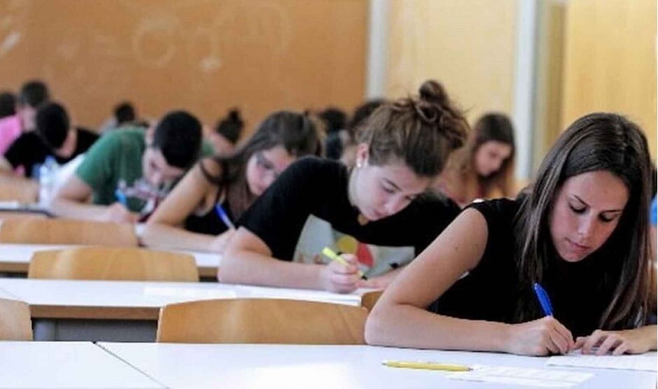 Para poder ejercer como profesional, ¿es obligatorio aprobar el examen MIR?