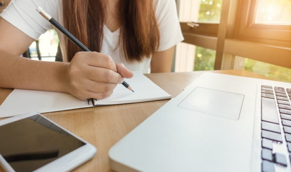 Solicitud examen MIR, ¿qué documentación debo presentar?